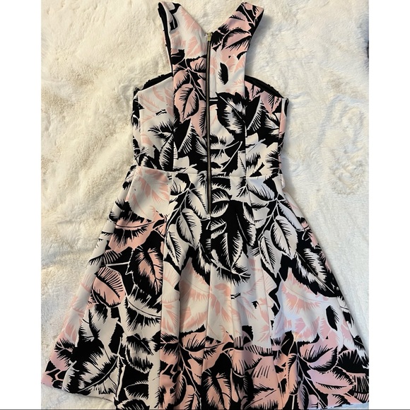 EXPRESS Printed Mini Dress, Pink/Black/White, Size 4 - Picture 4 of 8